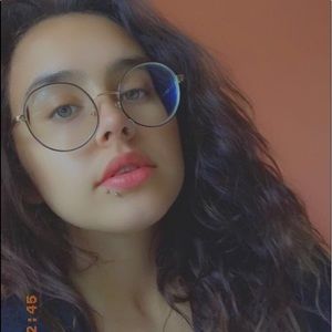 Meet your Posher, Gillian